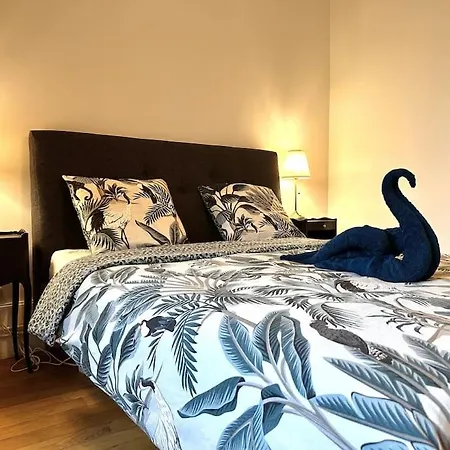 La Duchesse De Bourgogne * Dijon