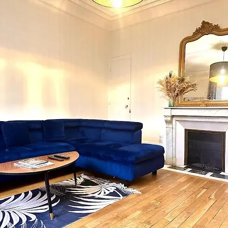La Duchesse De Bourgogne Apartment *