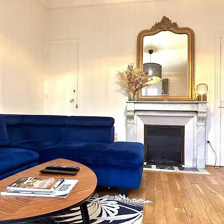 La Duchesse De Bourgogne