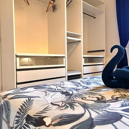 La Duchesse De Bourgogne Apartment *